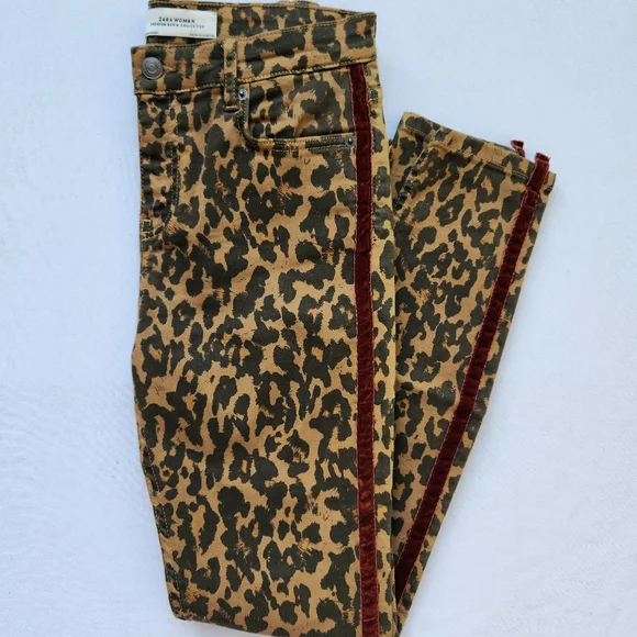 Leopard Print Velvet Trim Stretch Skinny Jeans Leggings Animal Edgy Mobwife 4 - Picture 1 of 15